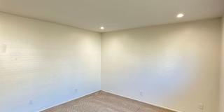 3636 Howard Gallery 25