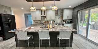 219 Fifth Avenue Gallery 3