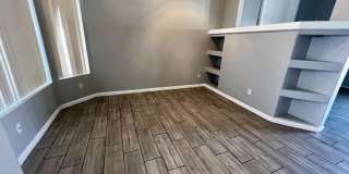 1631 N Garrett Drive Gallery 4