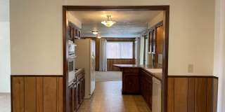 Very Nice 3 Bedroom 2 Bath Home-Located on a Corner Lot Gallery 10