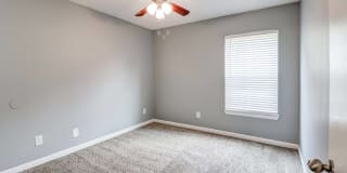 Amalie Apartment Homes Gallery 11