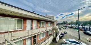 1 bedroom, 1 Bath Apartment in Columbia City! $1500 Per month Gallery 1