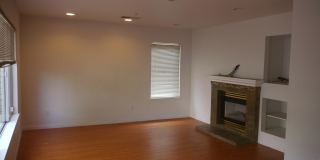 Stunning 3 Bed 3 Bath Duplex in Placentia with Open Floor Plan and Vaulted Ceilings. Gallery 9