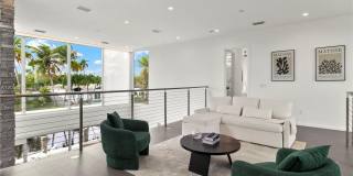 2217 NE 17th Ter Gallery 67