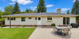 Mid-Century Modern Sequoyah Highlands Home Gallery 35
