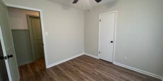 652 Monagan St ~ Murchison Gallery 20