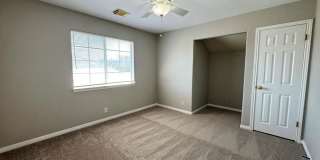 Bright home with big windows & open floorplan available in Circle C Ranch! Gallery 27