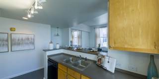 11 East Forsyth Apartments Gallery 8