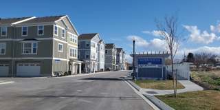 3 Bedr. 2.5 Baths Townhome Available for Rent in Taylorsville Gallery 1