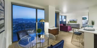 Vision on Wilshire Vision on Wilshire Gallery 18