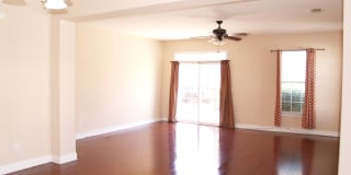 End Unit Townhome! Gallery 8