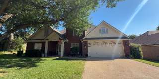 AMAZING 4 (or 5) bedroom home with a relaxing back yard! Gallery 1