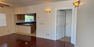 OCEAN BEACH - Spacious 2 bedroom with bonus room/office property close to OB Park & More! Gallery 28