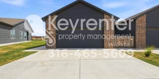 2 WEEKS FREE! Newer 4-Bedroom Townhome with 2 Bathrooms, Modern Kitchen & Attached Garage Gallery 1
