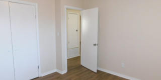 2 bedroom 1 bath duplex available for rent! Gallery 13