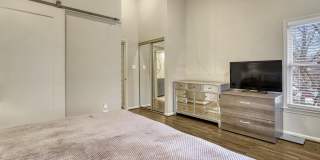 7598-N LAKESIDE VILLAGE Drive Gallery 17