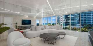 10275 Collins Ave Gallery 1