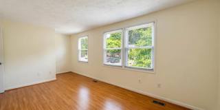 8112 PARKDALE Court Gallery 10