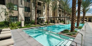 The Lincoln Scottsdale Gallery 17