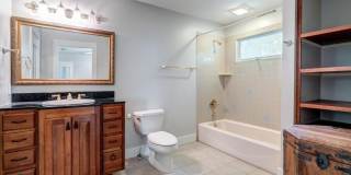 316 9th Street NE Gallery 27