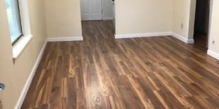 431 N Wilhite St Gallery 1