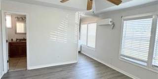 5718 VERMILLION Boulevard Gallery 3