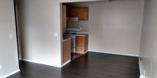 2 Bedroom 1 Bathroom Apartment - Granvue Apartments Gallery 1