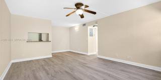 1028 Twin Lakes Dr Gallery 1