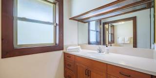 Luxury 5BR Oceanfront Home w/ Private Pool & Beach Access: Konishiki Beachhouse Luxury 5BR Oceanfront Home w/ Private Pool & Beach Access: Konishiki Beachhouse Gallery 20