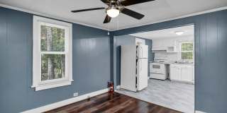 Charming 2 Bedroom Home, close to USC & located on a Large Lot! Gallery 10