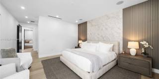 550 NW 42nd St Gallery 18