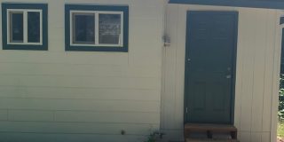 North Gate - Cozy 1 bed/ 1 bath house on quiet street with a huge back yard! Gallery 3