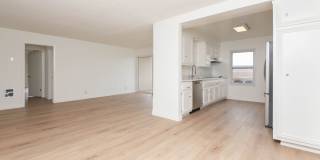 8225 Manitoba Gallery 3