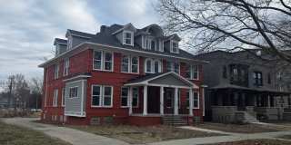 68 E Philadelphia Street Gallery 140