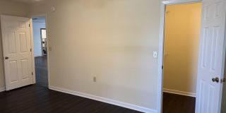 28712 Canal Road Gallery 15