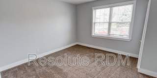 743 Cottage Avenue Gallery 22