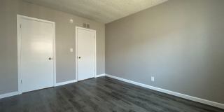 Tarzana Five Apartments Gallery 23