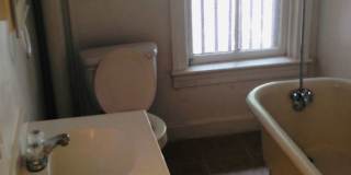 Spacious 3 bedroom 1 Bath - York City SD Gallery 10