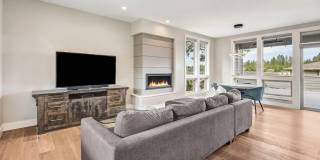 1315 Northwest Mount Washington Drive Gallery 1