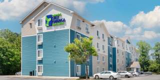 Montgomery Gallery 6