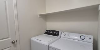 Remodeled 3 Bed / 2.5 Bath Townhome in Great Location Gallery 20