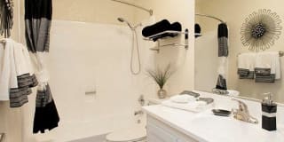 Driftwood Apartments Gallery 14