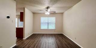 Bright and Inviting 2-Story home, conveniently located near to Randolph AFB and SAMMC! Gallery 11