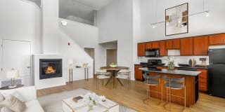 Uptown Lake Apartments Gallery 2