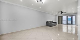 4020 N Hills Dr Gallery 39