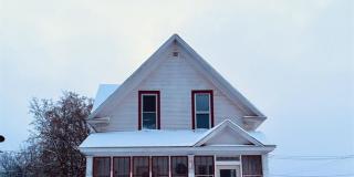 605 Ellis Avenue South - 1 Gallery 1
