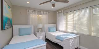 ** ROYAL HARBOR 2/2 REMODELED TOP TO BOTTON BEAUTY READY FOR SEASON ** BRING YOUR OWN BOAT ** GULF OF MEXICO ACCESS ** Gallery 32