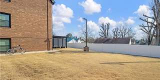 105 Dahl Street Gallery 28
