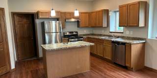 Stadium Commons Lower Unit Gallery 17