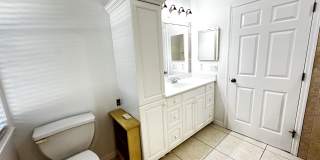 7130 S Tropical Trail Gallery 8